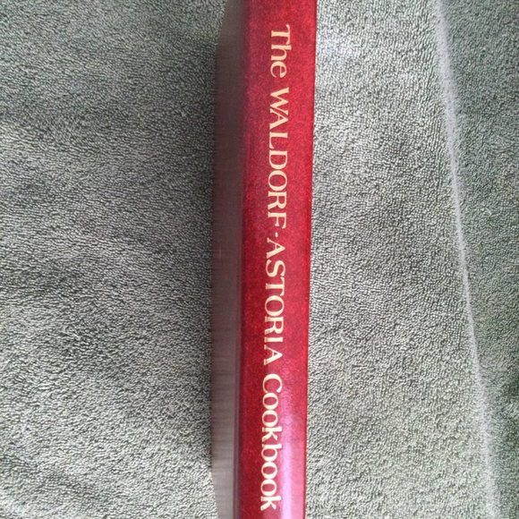 NYC Restaurant Cookbook Vintage 1969 - Picture 3 of 6